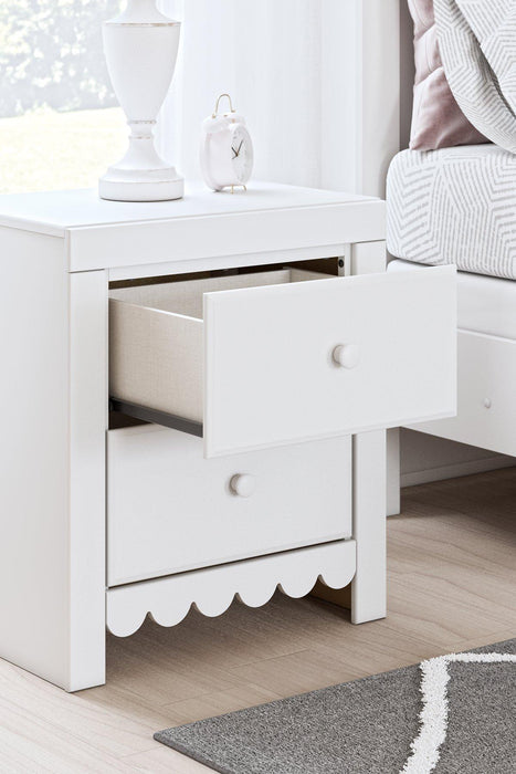 Mollviney Bedroom Set